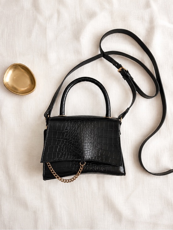 Forever 21 Handbags - Forever 21 Black Croc-Embossed Mini Top-Handle Crossbody
